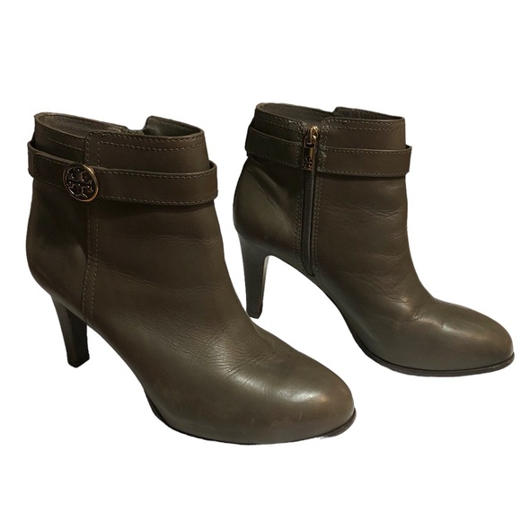TORY BURCH Taupe Bristol Side Zip Heels Booties - Picture 3 of 12